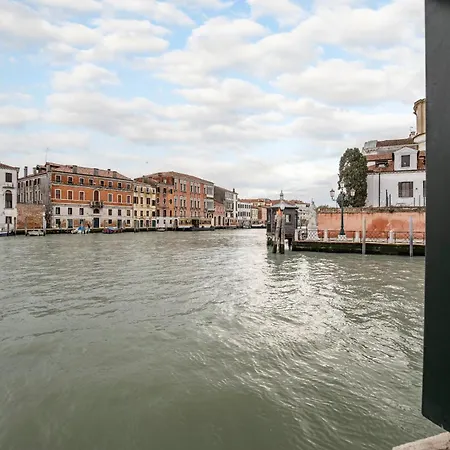 Rubino Flat Canal View-2